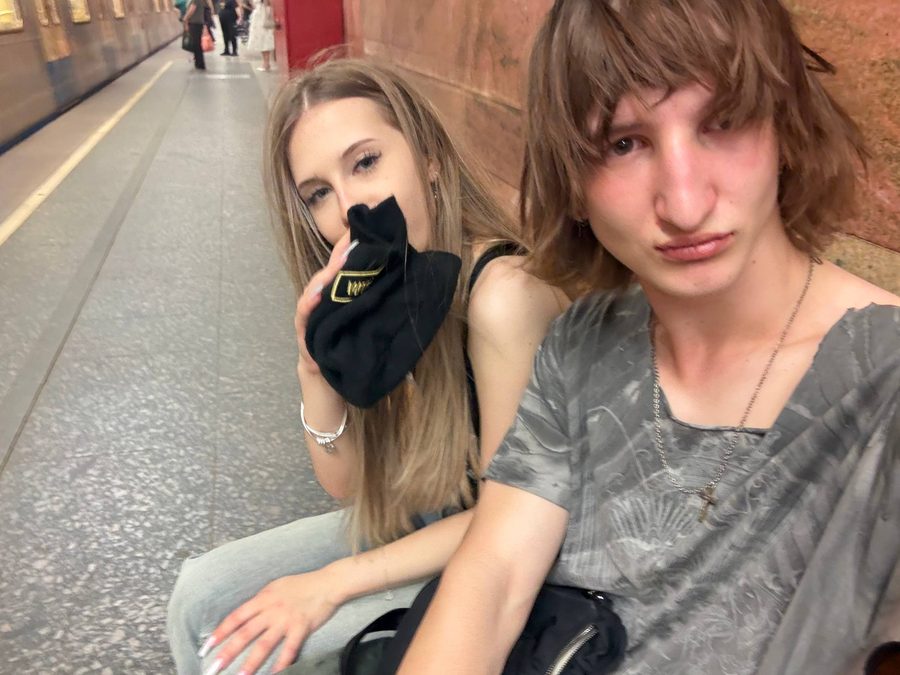 Мы на платформе метро